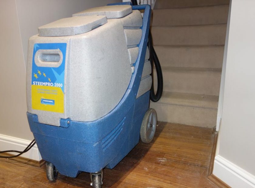 carpet-cleaning-machine