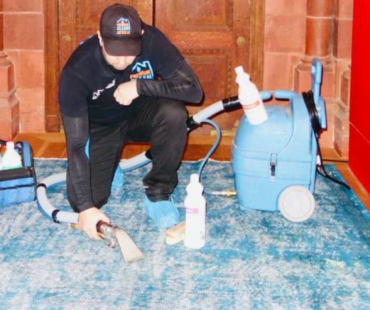 carpet-cleaning-machine